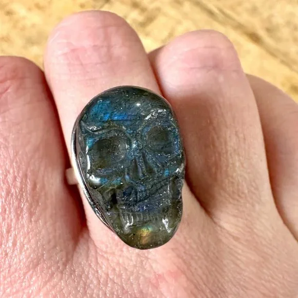 Blue Flash Labradorite Skull Ring - Adjustable Sterling Silver Band - Picture 3 of 7